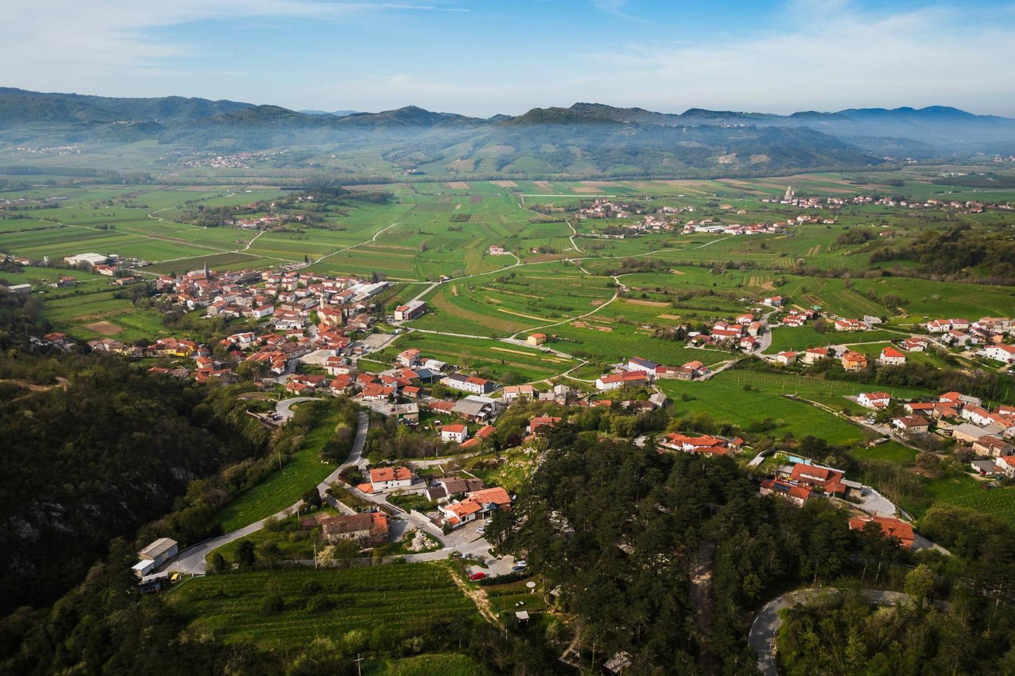 Theodosius Forest Village - Glamping In Vipava Valley Exterior foto